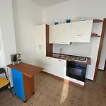 Apartamento Il Piccolo Con Vista - Solo Per Famiglie Albenga